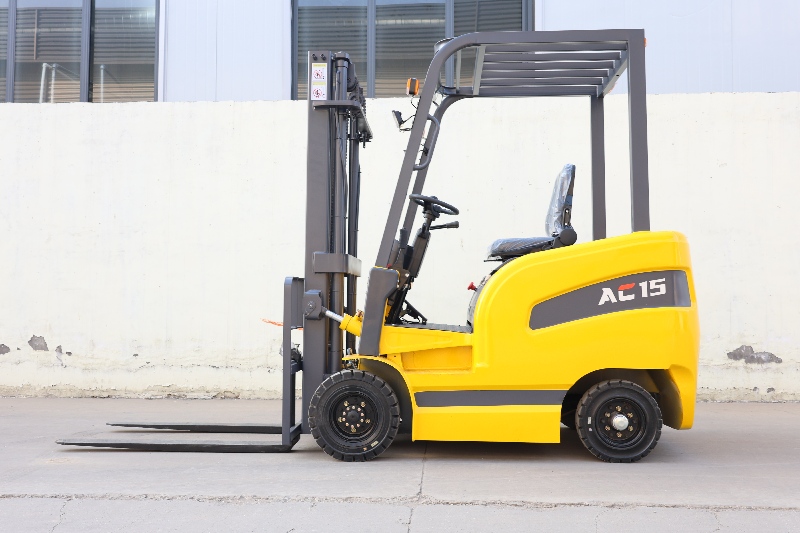 1.5 Ton Lithium Electric Forklift for Warehouse Use
