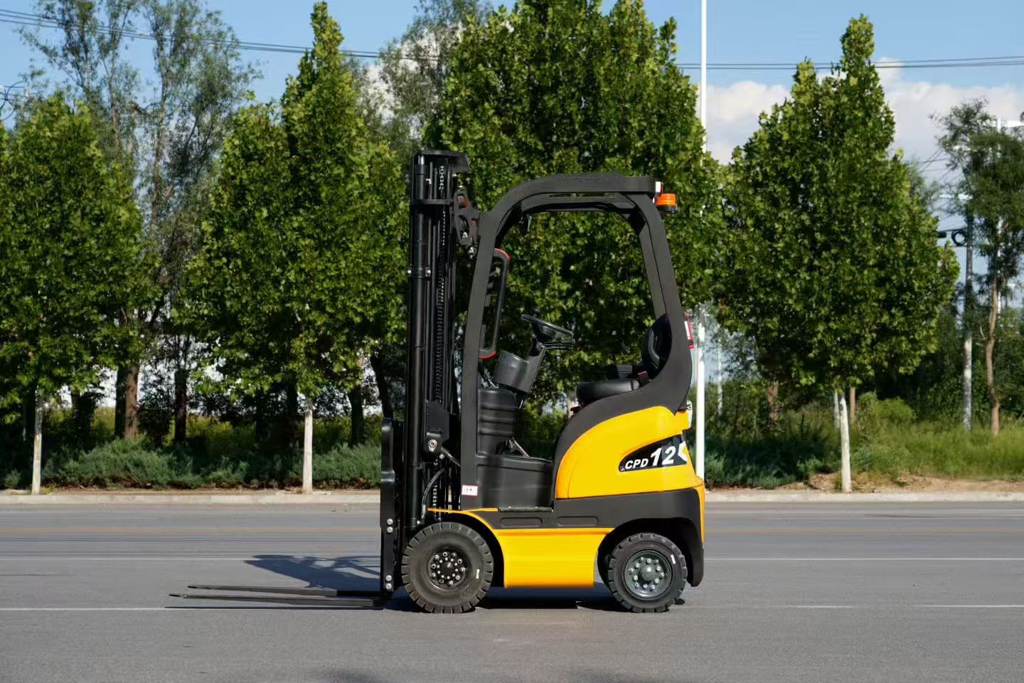 1.6T Short wheelbase Electiric Forklift 1.6T Short wheelbase Electiric Forklift
