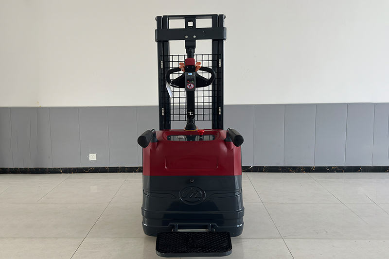 Electric Forklift Trucks