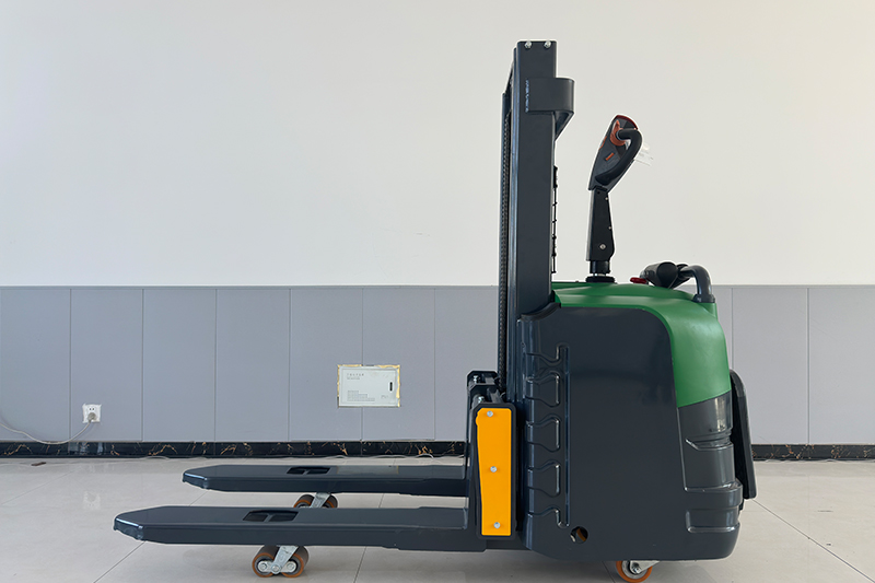 Electric Forklift Trucks
