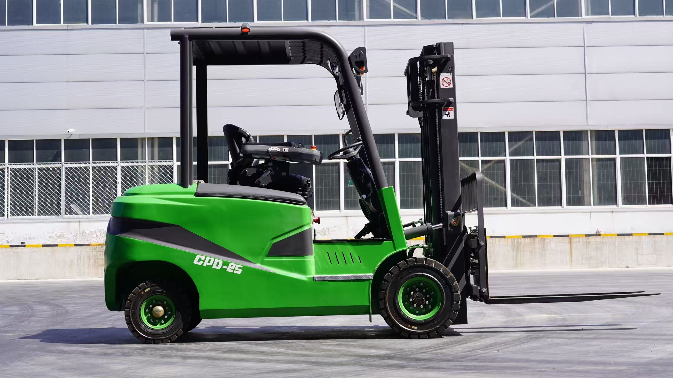New-Finger-Controlled Electric Forklift