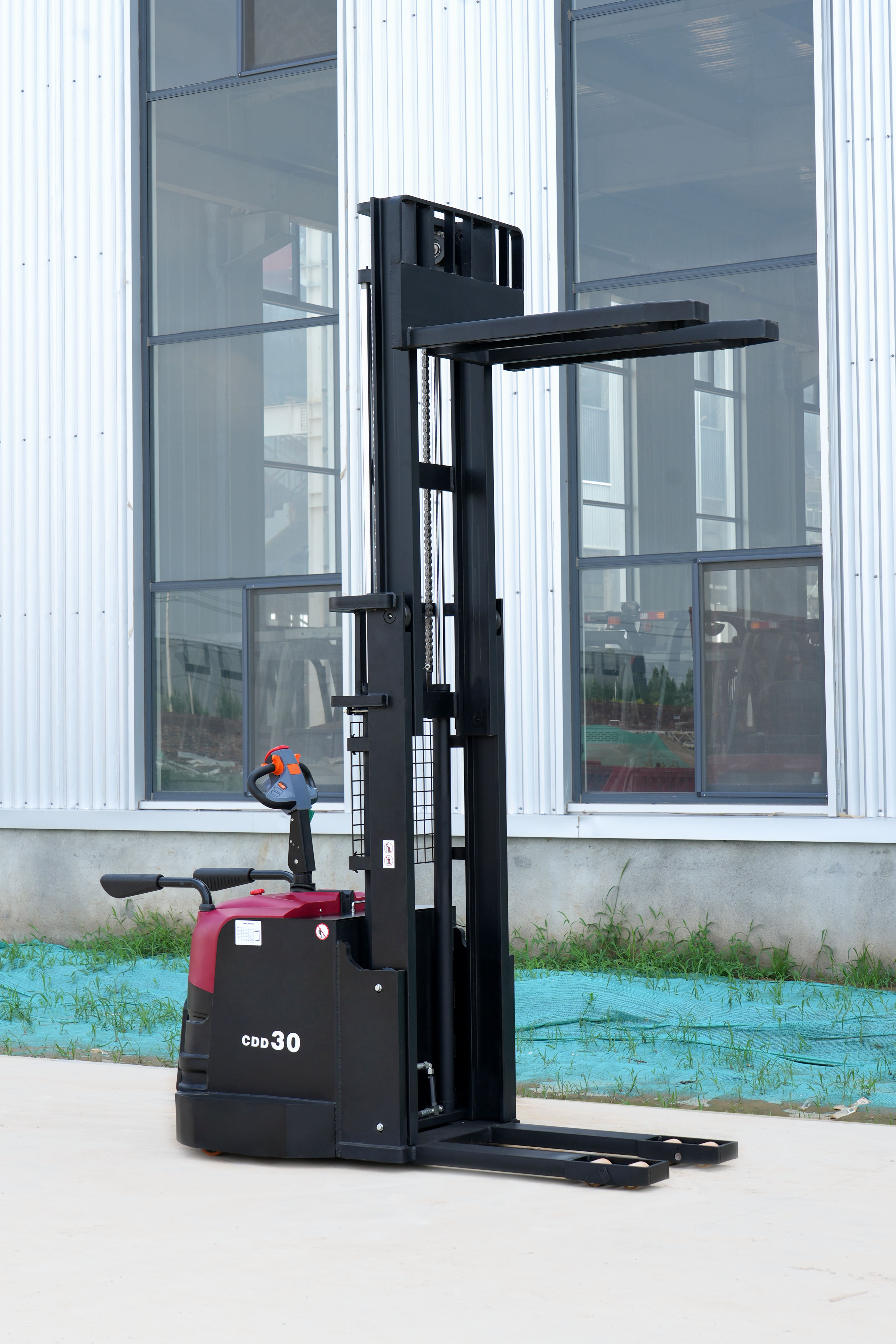 3.0ton Electric stacker