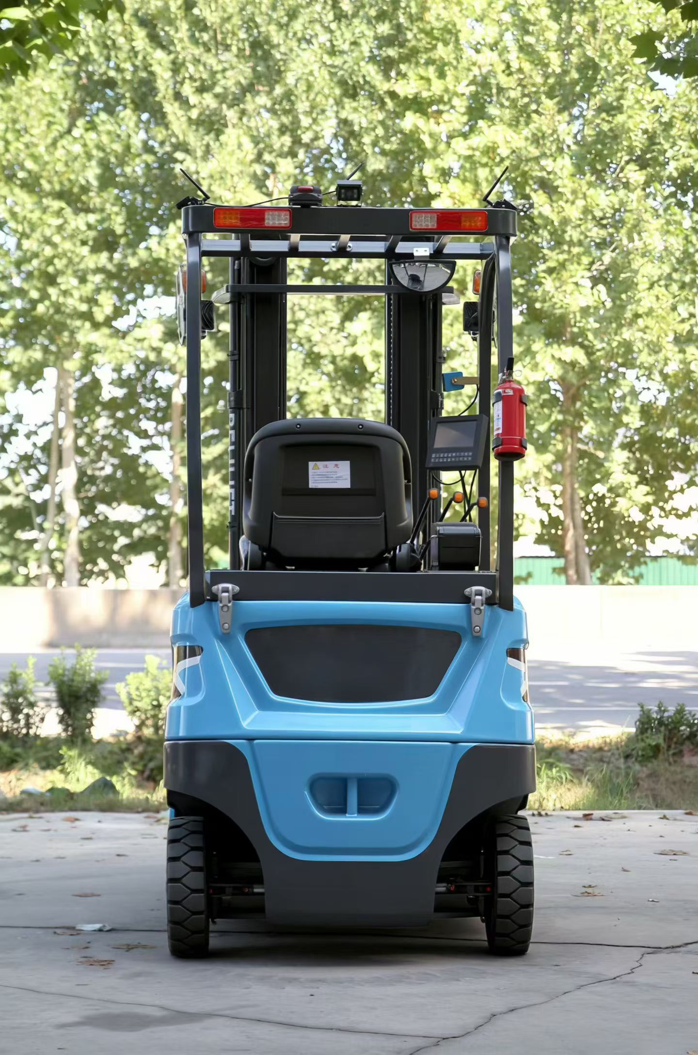 1.6T Short wheelbase Electiric Forklift