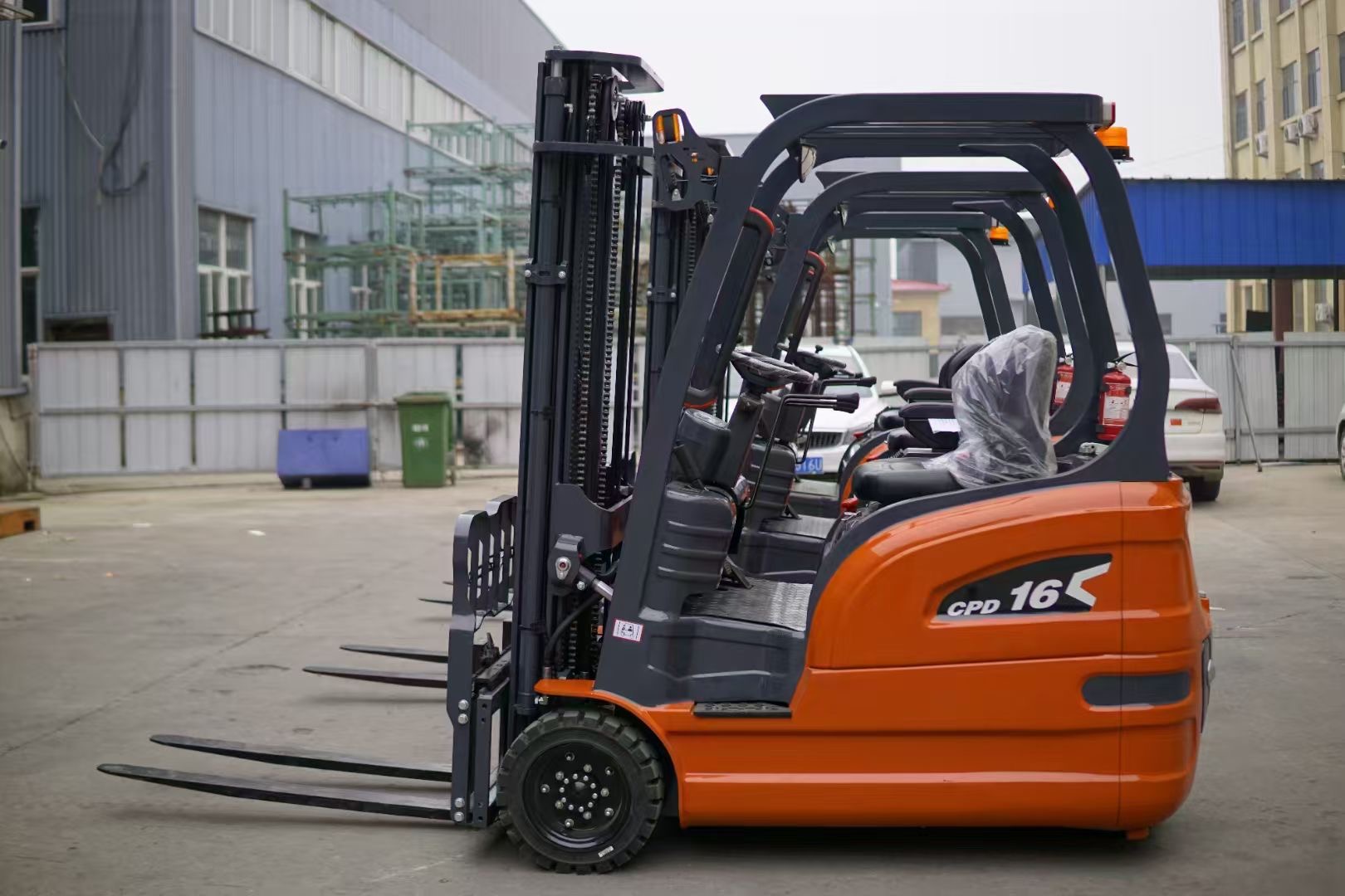 1.6 Ton 3-Wheel Electric Forklift