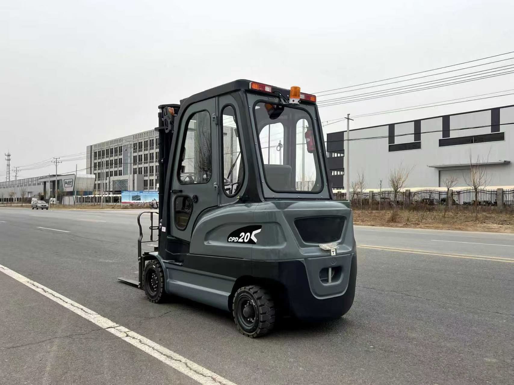 2 Ton Electric Forklift with Enclosed Cabin