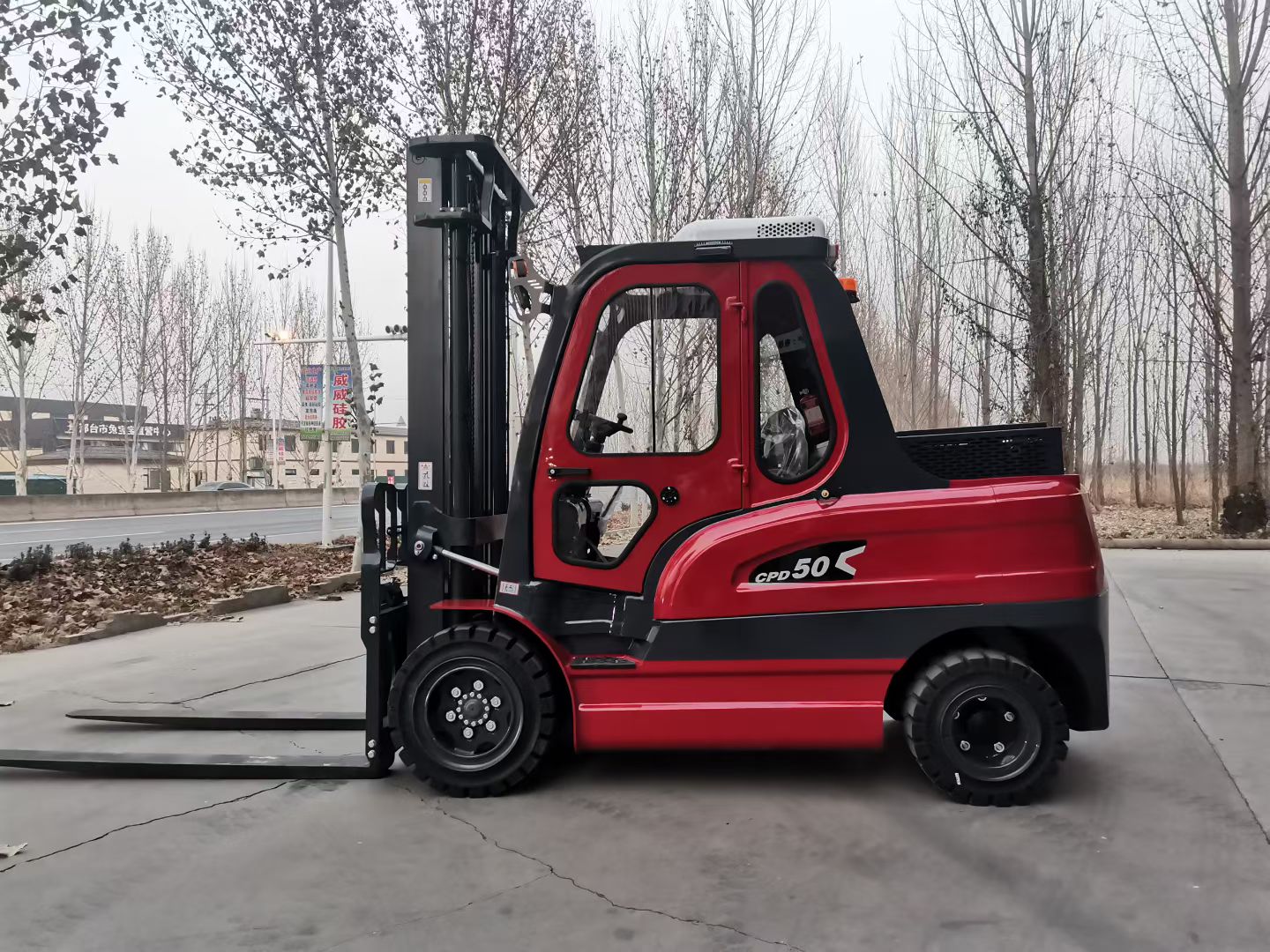 5 Ton Electric Forklift with Cabin