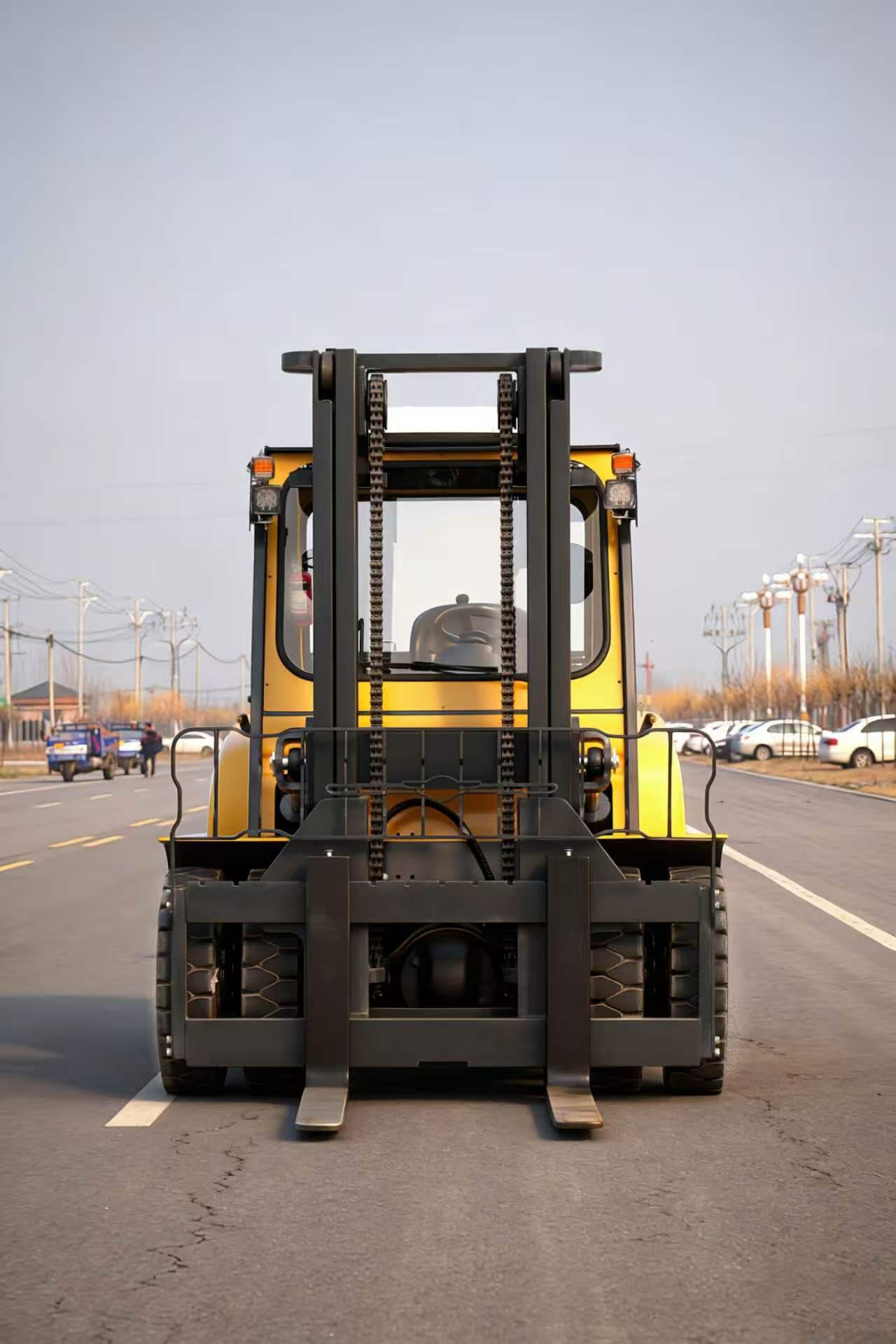 7 Ton Electric Forklift with Cabin