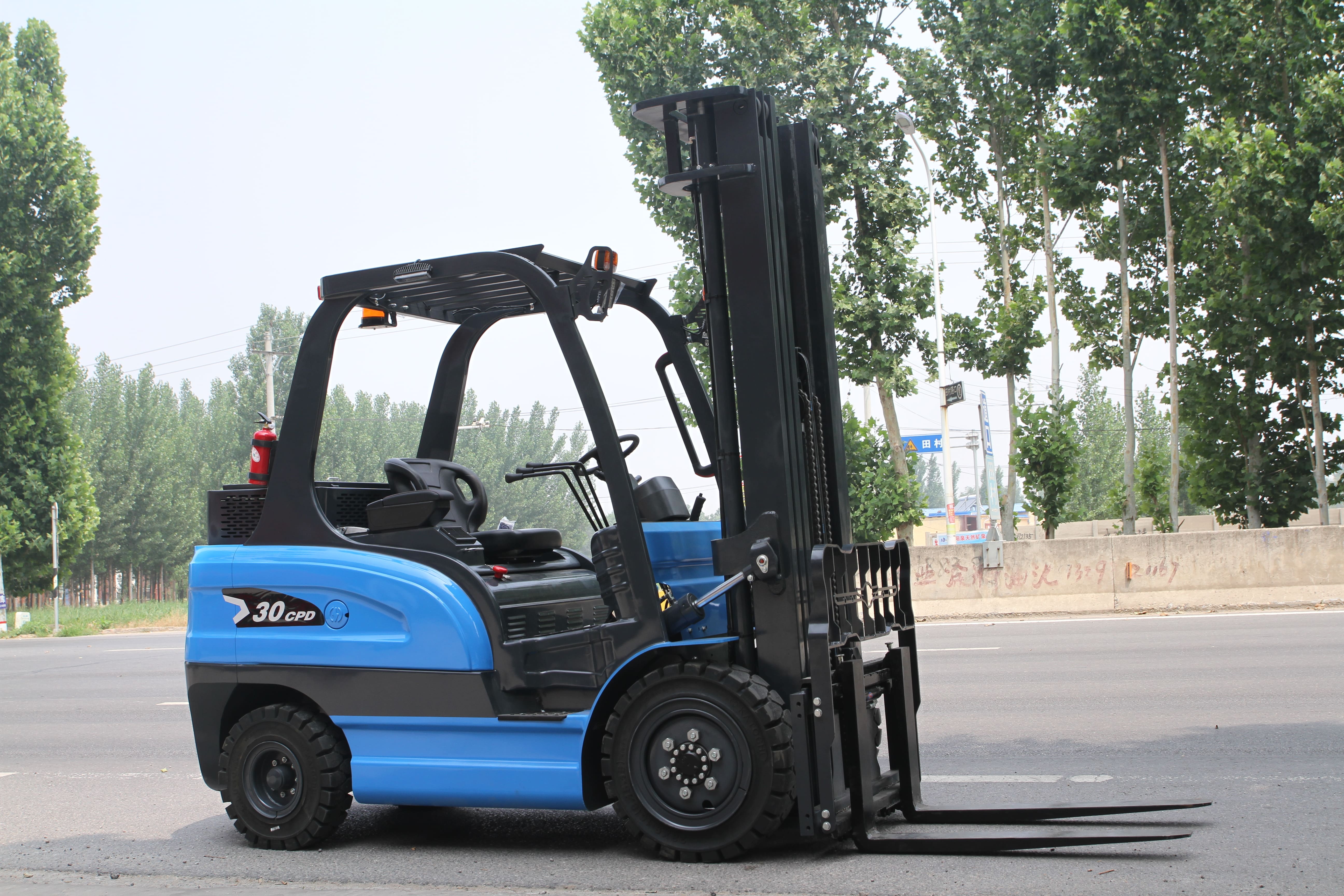 3 Ton Electric Forklift Buying Guide for Heavy-Duty Warehouse Applications